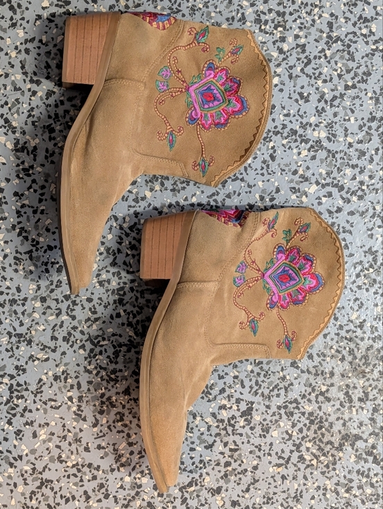FARM Rio Shoes - Farm Rio Marsala Boho Embroidered Ankle Western Leather Short Cowboy Boot Size 8